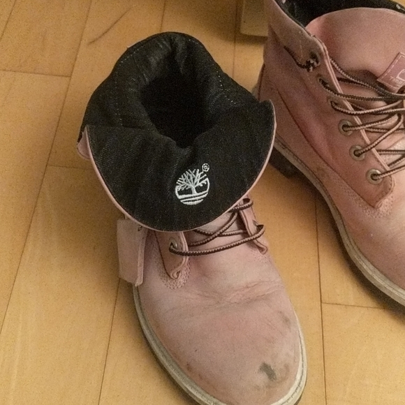 Timberland pink boots high top and low size 8 - Picture 2 of 6